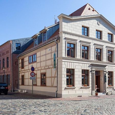 Hotel Und Restaurant Haus Sajons Plau am See Eksteriør billede
